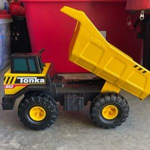 Tonka dump trunk